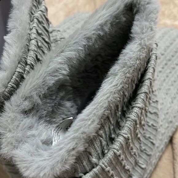 NIB- Charter Club- XL (11-12). Faux Fur Slipper Booties - Picture 5 of 8